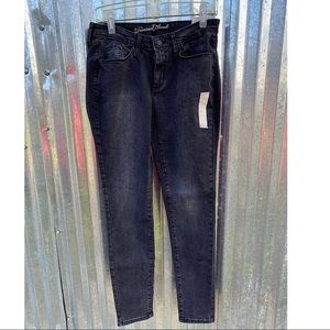 Universal Thread Black Skinny Jeans 🖤